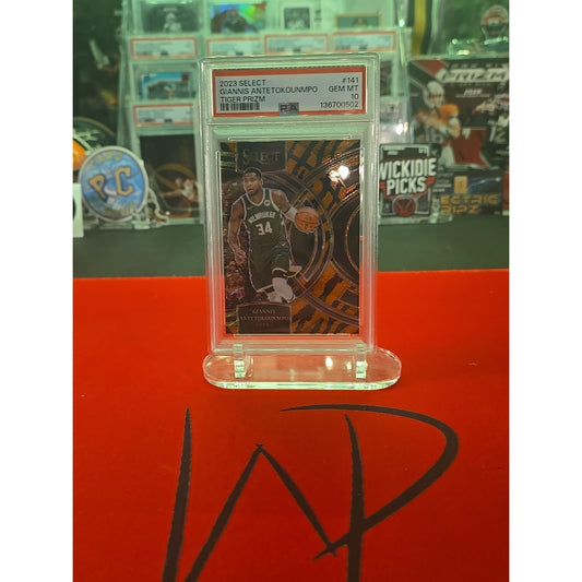 Giannis Antetokounmpo 2023 Select Premier Tiger Prizm PSA 10 Pop 8 Fresh Slab