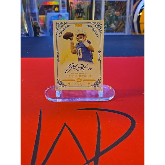 Justin Herbert 2022 Onyx Vintage #VAJH Auto. Blue Ink NFL LA Chargers