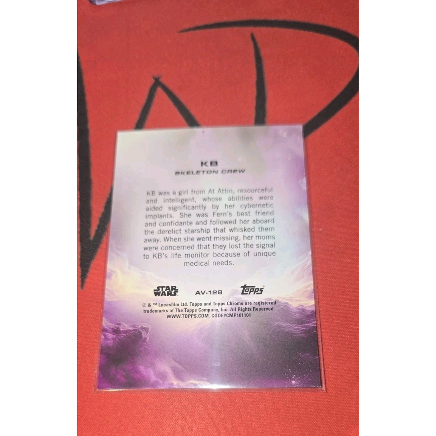 KB /10 2025 Topps Chrome Star Wars Black Debut Refractor #128