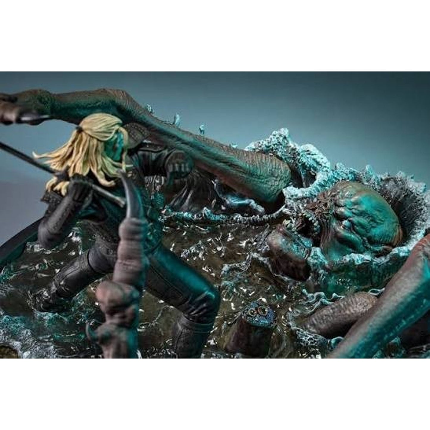 The Witcher Geralt Vs Kikamora Statue Netflix