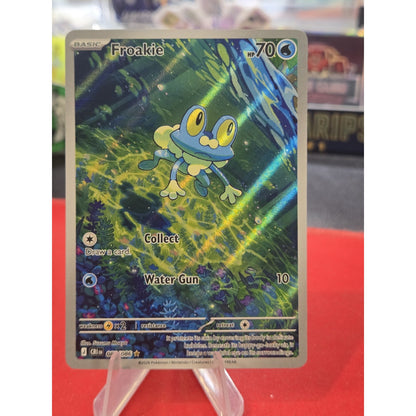 The Pokémon Company Froakie 038/064 Shrouded Fable IR Holo Full Art 70 HP