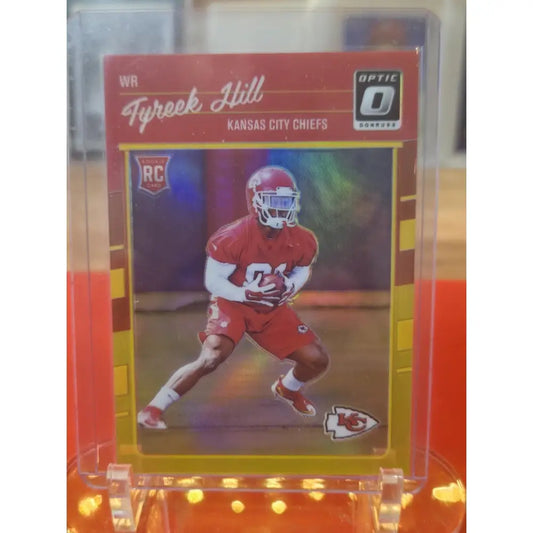 2016 Donruss Optic Rookies Tyreek Hill #117 Red and Yellow (RC)