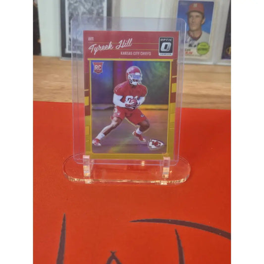 2016 Donruss Optic Rookies Tyreek Hill #117 Red and Yellow (RC)