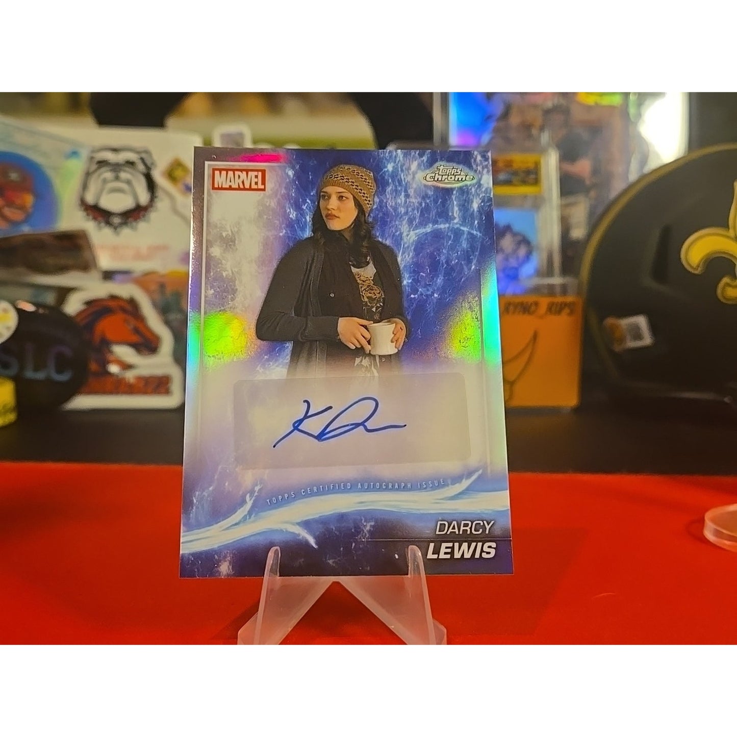 2025 Topps Chrome Marvel Studios Darcy Lewis Kat Dennings Refractor Autograph