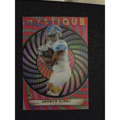 Jahmyr Gibbs /399 (RC) 🌀 2023 Panini Illusions - Mystique - Lions