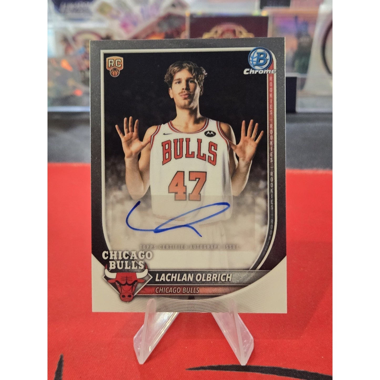 Lachlan Olbrich Rookie Autograph Bowman 2025-26 Chrome Chicago Bulls